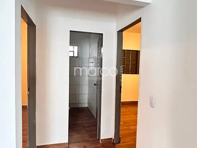 Casa 2 quartos e 1 banheiro, para alugar, no bairro Residencial Forteville em Goiânia