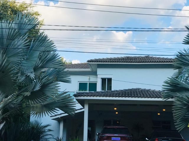 Casa com 383m² 4 quartos e 5 banheiros, à venda, no bairro Vila Appia Antica em Carapicuíba