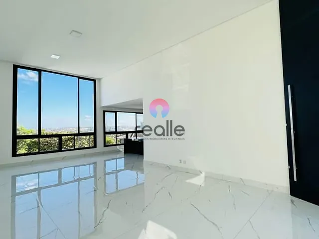 Casa com 1000m² 4 quartos e 4 banheiros, à venda, no bairro Jardins da Lagoa em Não informado