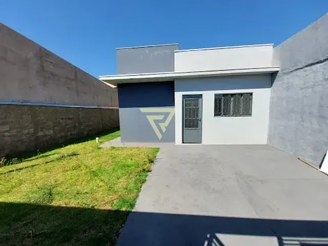 Casa com 250m² 2 quartos e 1 banheiro, à venda, no bairro Centro em Serrana