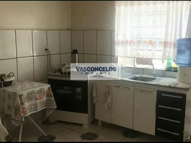Casa com 250m² 3 quartos e 1 banheiro, à venda, no bairro Monte Castelo em São José dos Campos