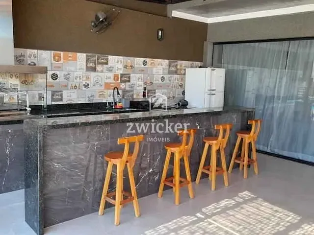 Casa com 300m² 2 quartos e 3 banheiros, à venda, no bairro Jardim Petrópolis em Bauru