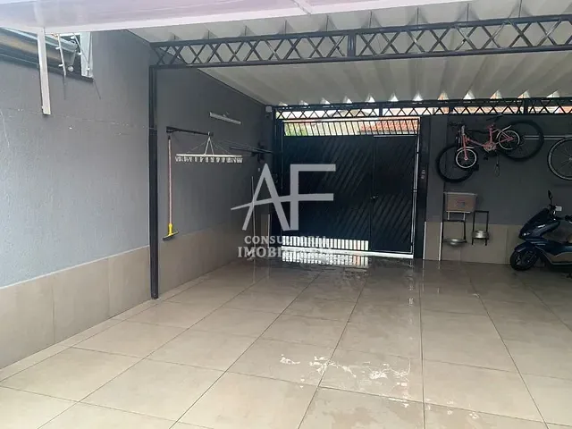 Casa com 250m² 3 quartos e 2 banheiros, à venda, no bairro Parque Senhor do Bonfim em Taubaté