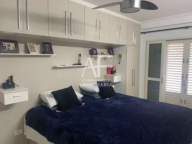 Casa com 250m² 3 quartos e 2 banheiros, à venda, no bairro Parque Senhor do Bonfim em Taubaté