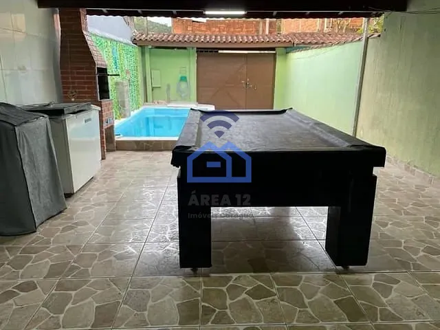 Sobrado com 125m² 2 quartos e 2 banheiros, à venda, no bairro Rio do Ouro em Caraguatatuba