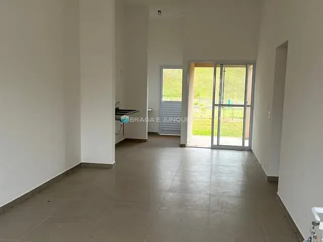 Casa com 150m² 3 quartos e 2 banheiros, à venda, no bairro Jardins Versalhes em Bady Bassitt