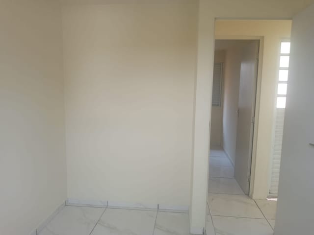 Casa com 425m² 2 quartos e 1 banheiro, à venda, no bairro Ronda em Ponta Grossa