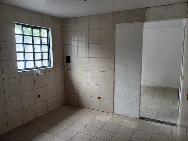 Casa com 226m² 2 quartos e 1 banheiro, à venda, no bairro Jardim Santiago em Apucarana