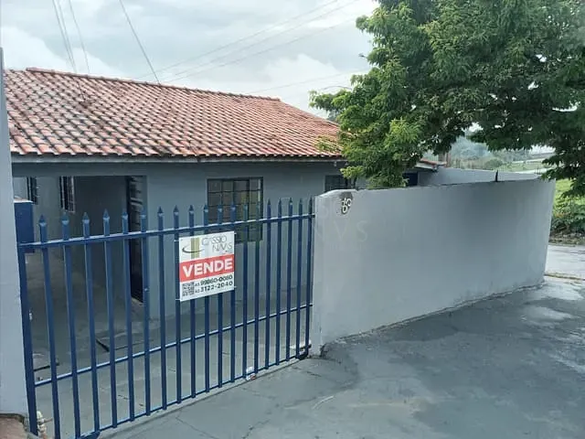 Casa com 226m² 2 quartos e 1 banheiro, à venda, no bairro Jardim Santiago em Apucarana