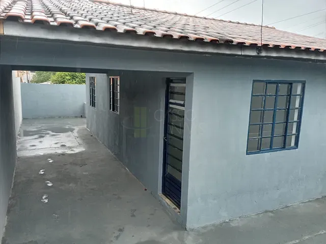 Casa com 226m² 2 quartos e 1 banheiro, à venda, no bairro Jardim Santiago em Apucarana