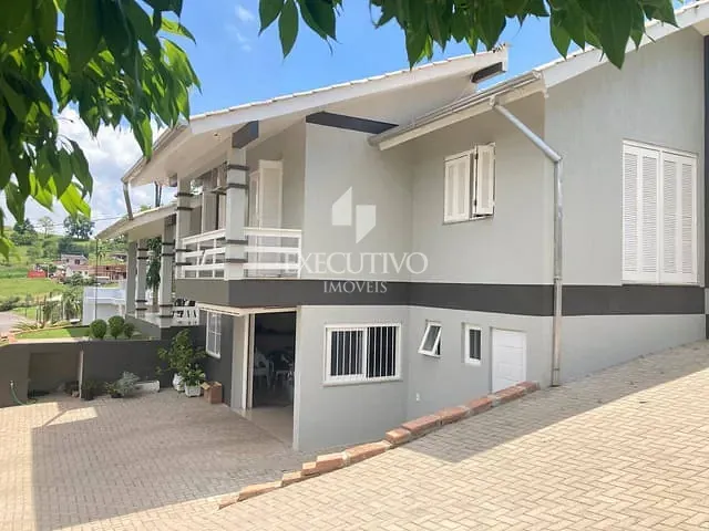 Casa com 183m² 3 quartos e 3 banheiros, à venda, no bairro Bela Vista em Arroio do Meio