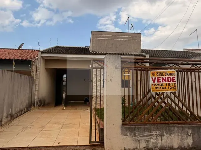 Casa 2 quartos e 1 banheiro, à venda, no bairro Cidade Verde em Rolândia