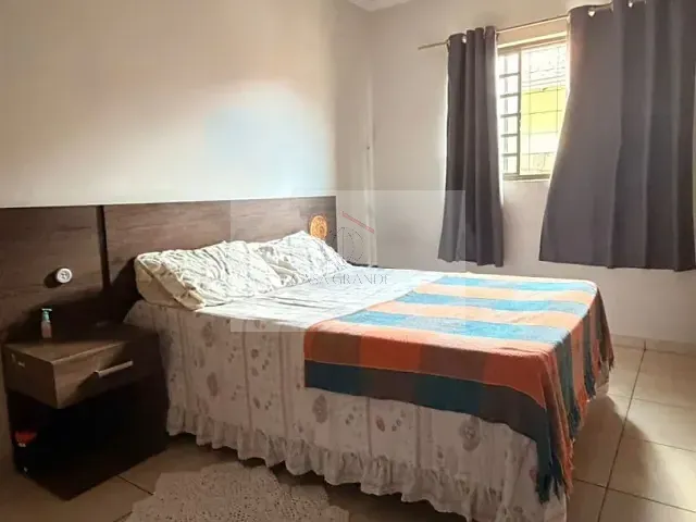 Casa 2 quartos e 1 banheiro, à venda, no bairro Cidade Verde em Rolândia
