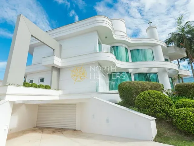Casa com 600m² 6 quartos e 7 banheiros, para alugar, no bairro Jurerê Internacional em Florianópolis