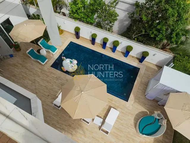 Casa com 600m² 6 quartos e 7 banheiros, para alugar, no bairro Jurerê Internacional em Florianópolis