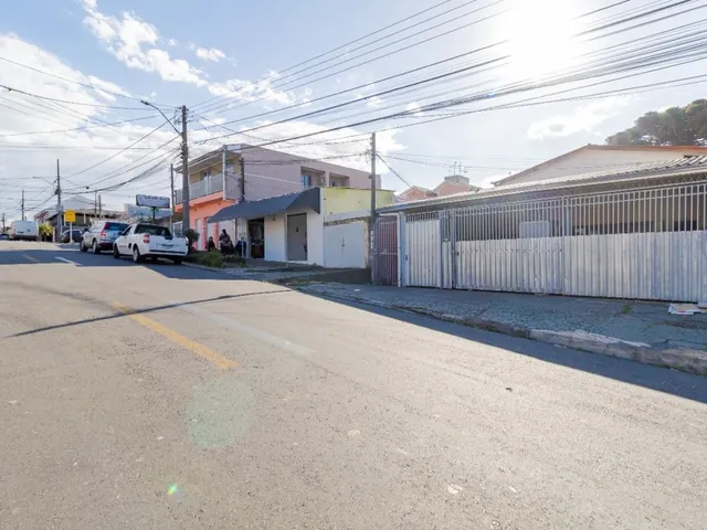 Casa com 200m² 5 quartos e 3 banheiros, à venda, no bairro Cidade Industrial em Curitiba