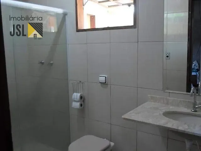 Casa com 250m² 3 quartos e 2 banheiros, à venda, no bairro Village das Flores em Caçapava