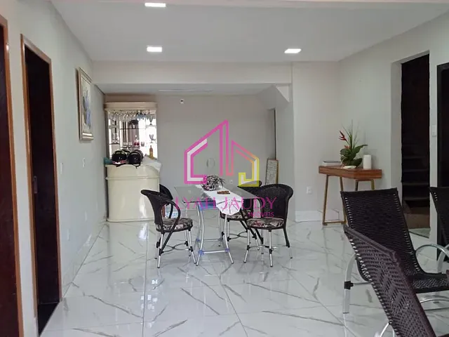 Casa com 180m² 5 quartos e 1 banheiro, à venda, no bairro Jardim Cuiabá em Cuiabá