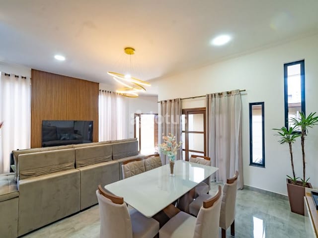 Casa com 170m² 3 quartos e 3 banheiros, à venda, no bairro Portais (Polvilho) em Cajamar