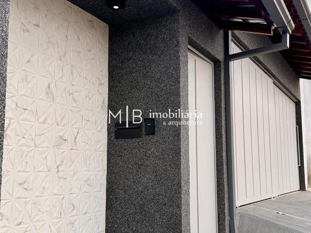 Casa com 200m² 3 quartos e 2 banheiros, à venda, no bairro Jardim Campestre em Lavras