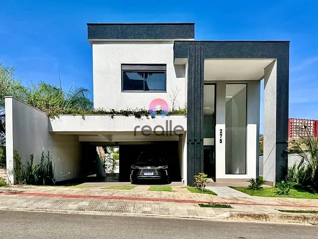 Casa com 386m² 4 quartos e 5 banheiros, à venda, no bairro Portal do Sol em Não informado