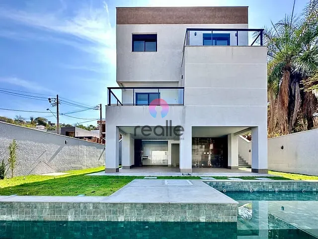 Casa com 386m² 4 quartos e 5 banheiros, à venda, no bairro Portal do Sol em Não informado