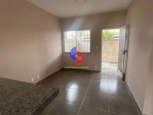 Casa 2 quartos e 1 banheiro, à venda, no bairro Ipiranga (Praia de Mauá) em Magé