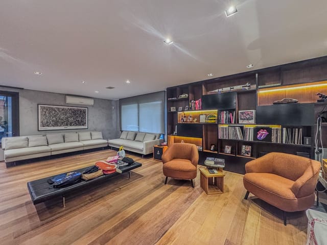 Casa 4 quartos e 12 banheiros, à venda, no bairro Jardim Europa em São Paulo