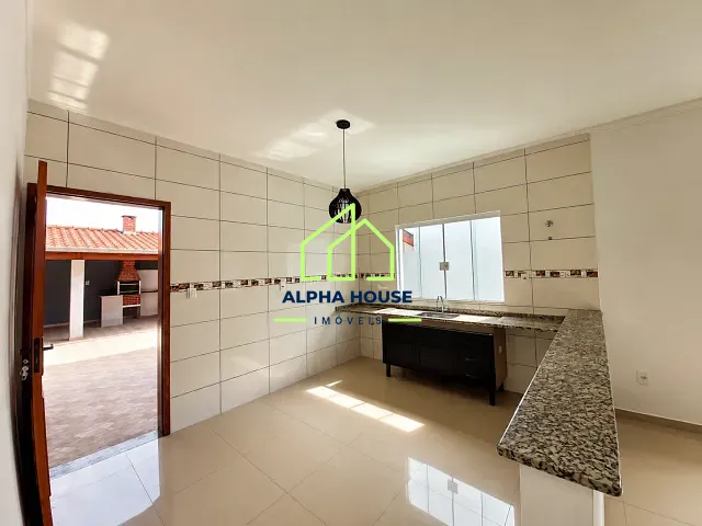 Casa 2 quartos e 2 banheiros, à venda, no bairro Vila Suiça em Pindamonhangaba