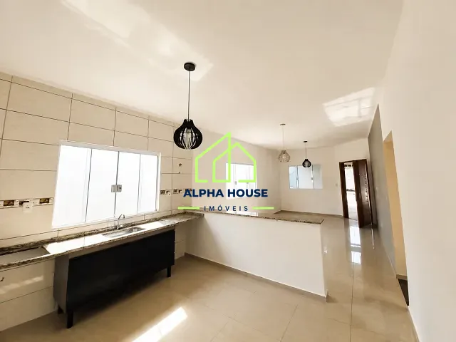 Casa 2 quartos e 2 banheiros, à venda, no bairro Vila Suiça em Pindamonhangaba