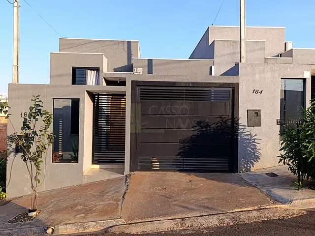 Casa com 150m² 3 quartos e 2 banheiros, à venda, no bairro Jardim Primavera em Apucarana