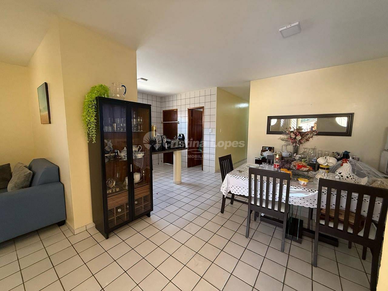 Casa, 4 quartos, 10 m² - Foto 1