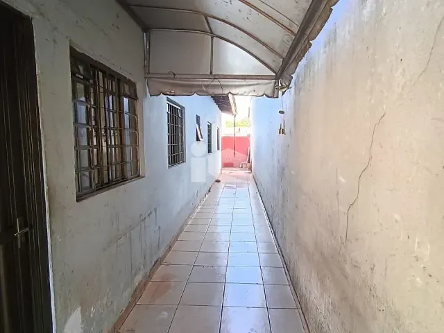 Casa 3 quartos e 1 banheiro, para alugar, no bairro Jardim Capricornio em Rolândia