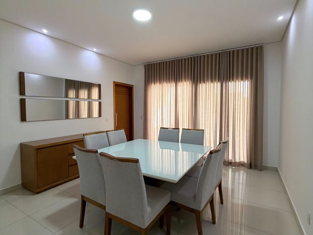 Casa 4 quartos e 2 banheiros, para alugar, no bairro Jardim Trípoli em Americana