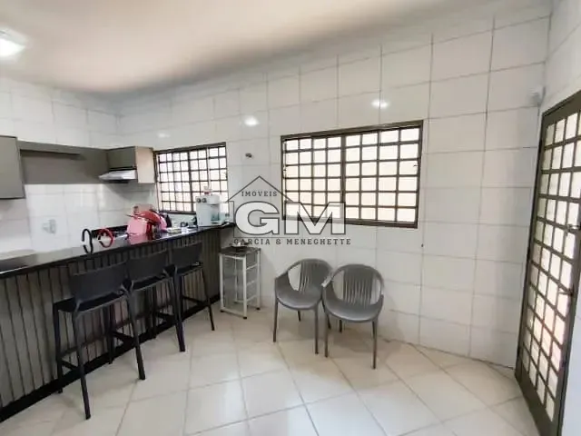 Casa com 347m² 4 quartos e 3 banheiros, à venda, no bairro Jardim Califórnia em Ribeirão Preto
