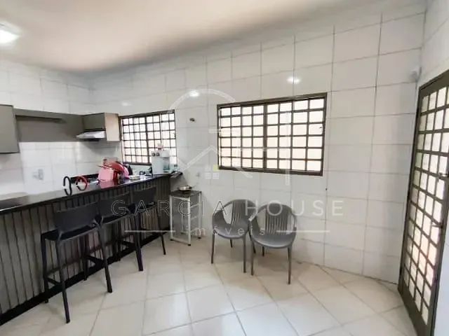 Casa com 347m² 4 quartos e 3 banheiros, à venda, no bairro Jardim Califórnia em Ribeirão Preto