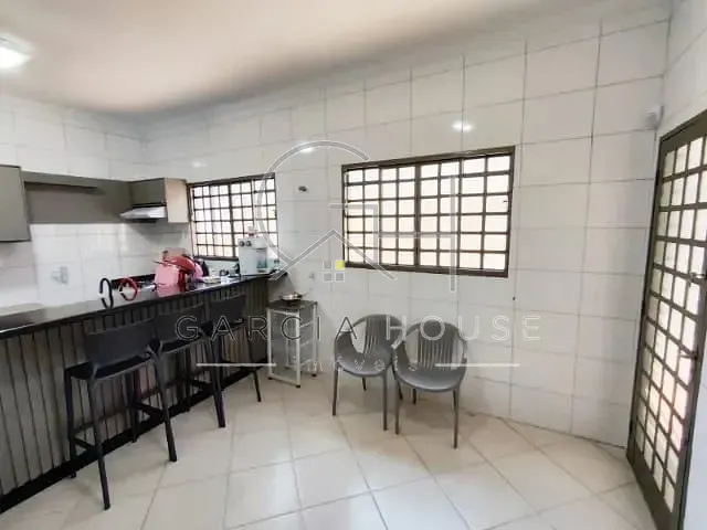 Casa com 347m² 4 quartos e 3 banheiros, à venda, no bairro Jardim Califórnia em Ribeirão Preto