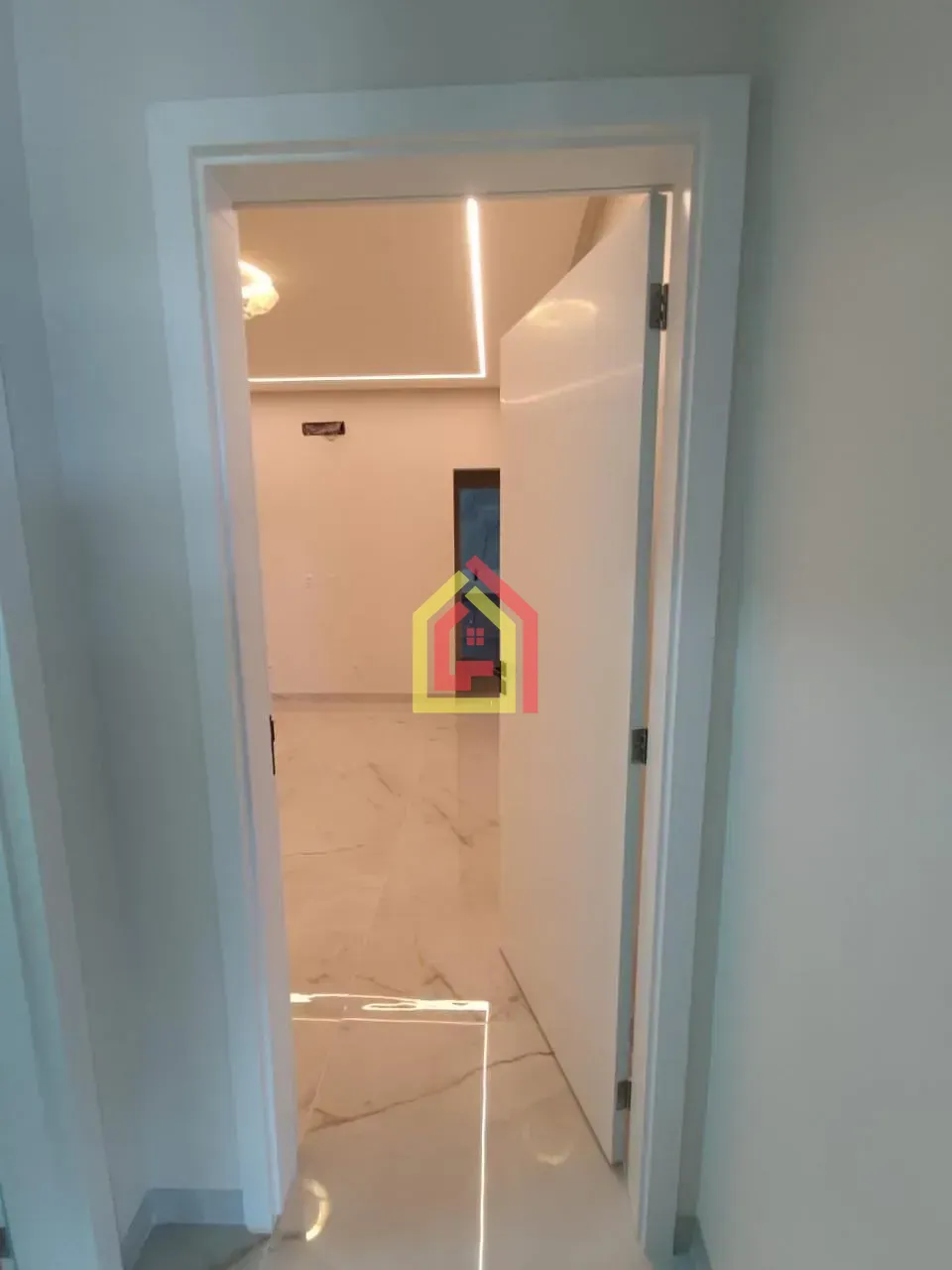 Casa à venda com 3 quartos, 2 suítes, 2 vagas e 157m² no Nova Marabá, Marabá (PA) — foto 7 de 12