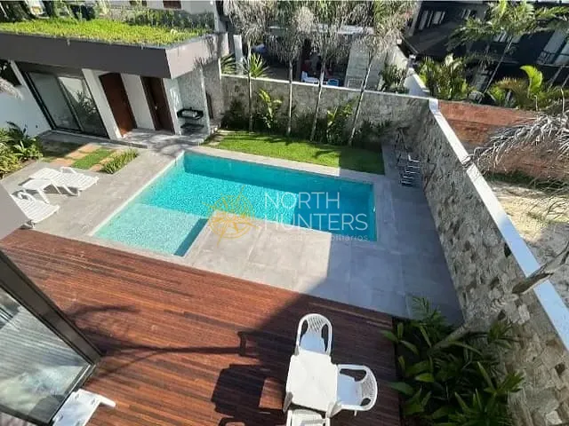 Casa com 450m² 4 quartos e 5 banheiros, para alugar, no bairro Jurerê Internacional em Florianópolis