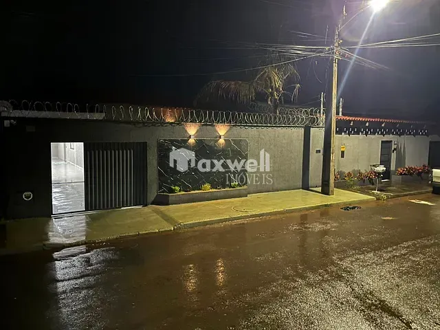 Casa 3 quartos e 2 banheiros, à venda, no bairro Setor Marista Sul em Aparecida de Goiânia