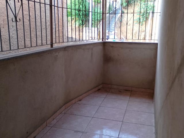 Casa 4 quartos e 1 banheiro, para alugar, no bairro Sol Nascente em Cataguases