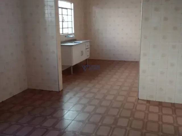 Casa com 300m² 3 quartos e 1 banheiro, à venda, no bairro Cidade Morumbi em São José dos Campos