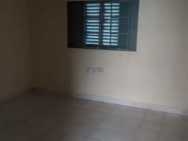 Casa com 300m² 3 quartos e 1 banheiro, à venda, no bairro Cidade Morumbi em São José dos Campos