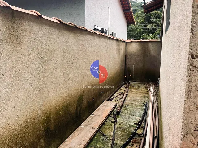 Casa 2 quartos e 1 banheiro, à venda, no bairro Caneca Fina em Guapimirim