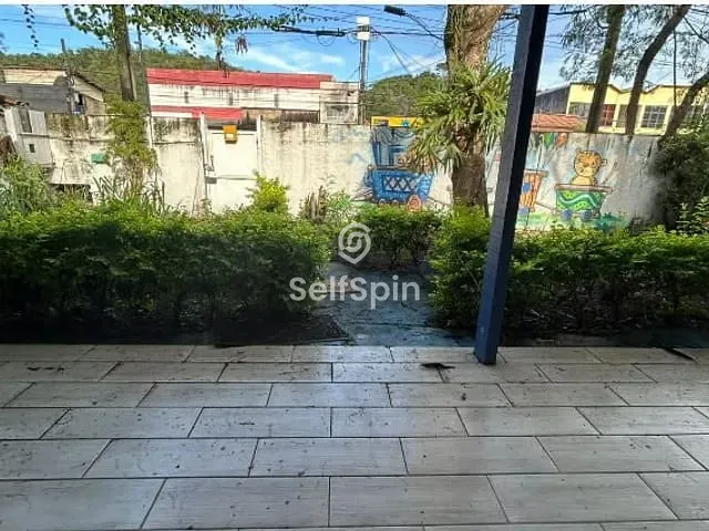 Casa 4 quartos e 3 banheiros, para alugar, no bairro Badu em Niterói