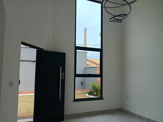 Casa com 300m² 3 quartos e 2 banheiros, à venda, no bairro Jardim Atlântico Oeste (Itaipuaçu) em Maricá