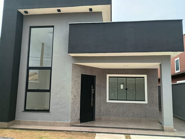 Casa com 300m² 3 quartos e 2 banheiros, à venda, no bairro Jardim Atlântico Oeste (Itaipuaçu) em Maricá