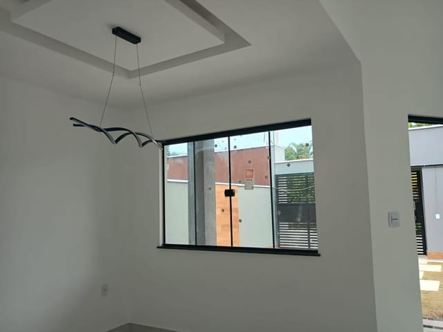 Casa com 300m² 3 quartos e 2 banheiros, à venda, no bairro Jardim Atlântico Oeste (Itaipuaçu) em Maricá