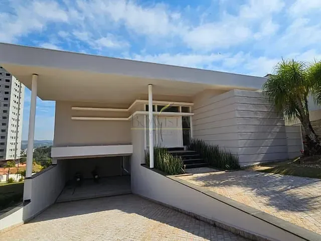 Casa com 580m² 3 quartos e 3 banheiros, à venda ou para alugar, no bairro Residencial Colinas de São Francisco em Bragança Paulista