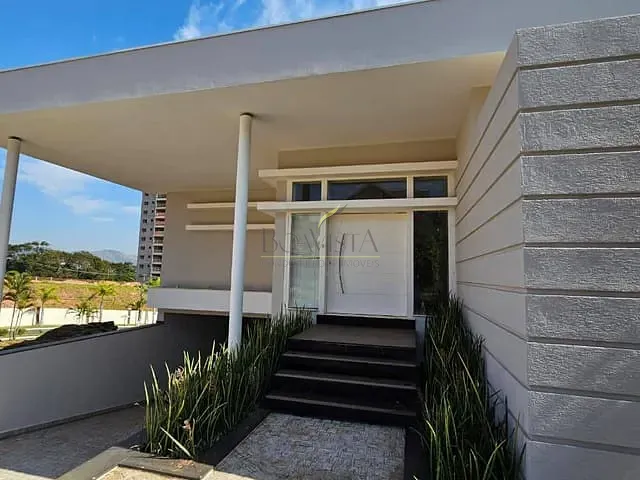 Casa com 580m² 3 quartos e 3 banheiros, à venda ou para alugar, no bairro Residencial Colinas de São Francisco em Bragança Paulista